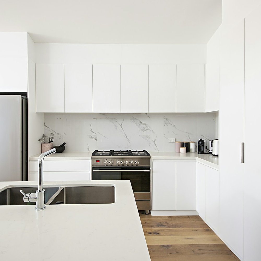 Organic Modern style kitchen designed by Next Level Design